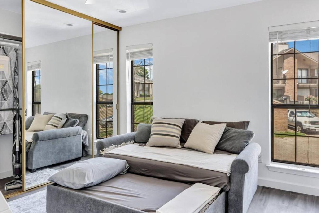 Modern Designed, Lakefront Home In Garland Eksteriør bilde